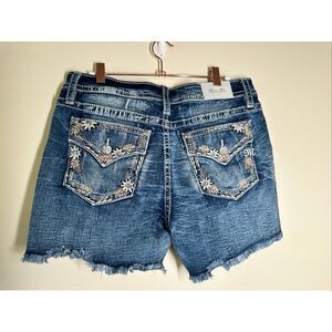 Miss Me Womens Medium Wash Embellished Picket Shorts Size 31